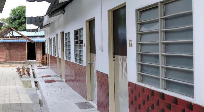 Oyo 90176 D'Cruz Sunrise Villa Pantai Cenang  Exterior foto